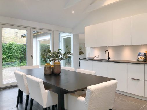 InBoligStyling's stil er moderne og elegant. Den er på samme tid også ukompliceret og tilpas neutral til, at den appelerer bredt til danskerne.